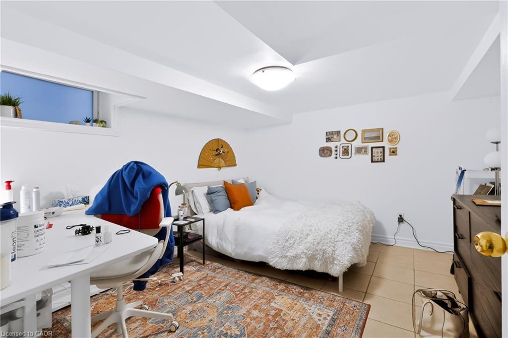 23 Forsyth Avenue S Property Photo 26