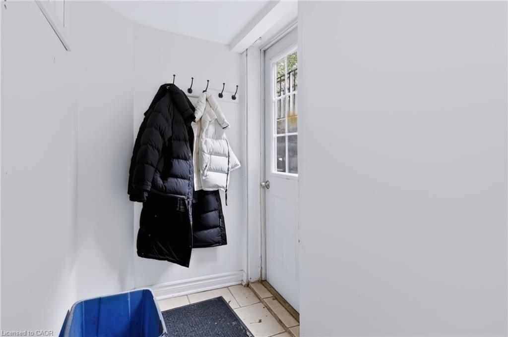 23 Forsyth Avenue S Property Photo 28