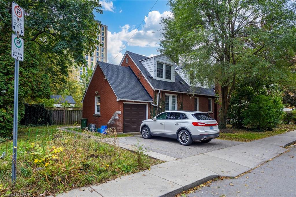 23 Forsyth Avenue S Property Photo 29