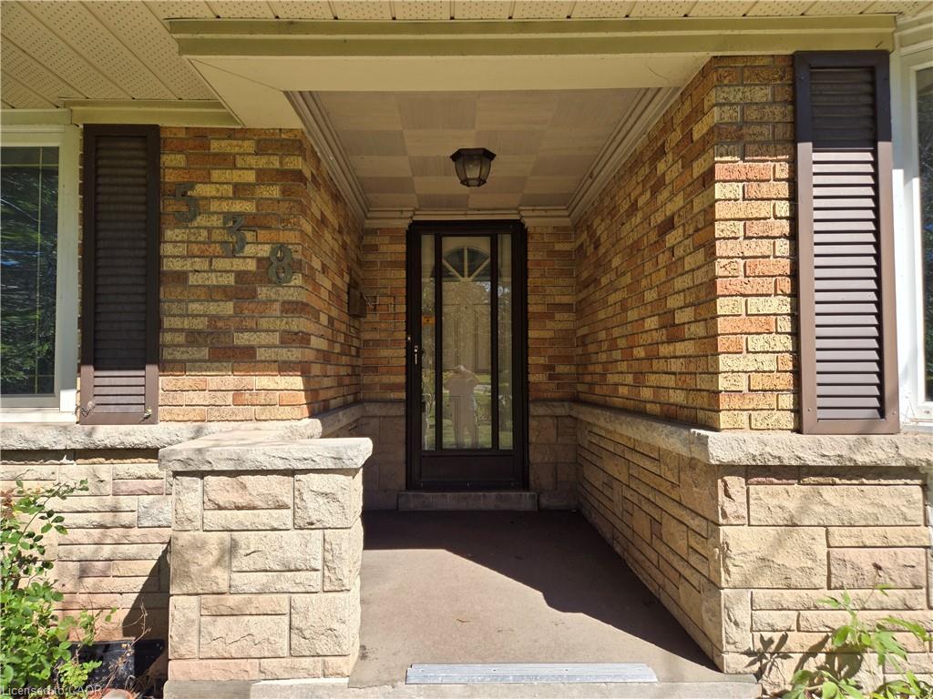 538 Main Street W Property Photo 31