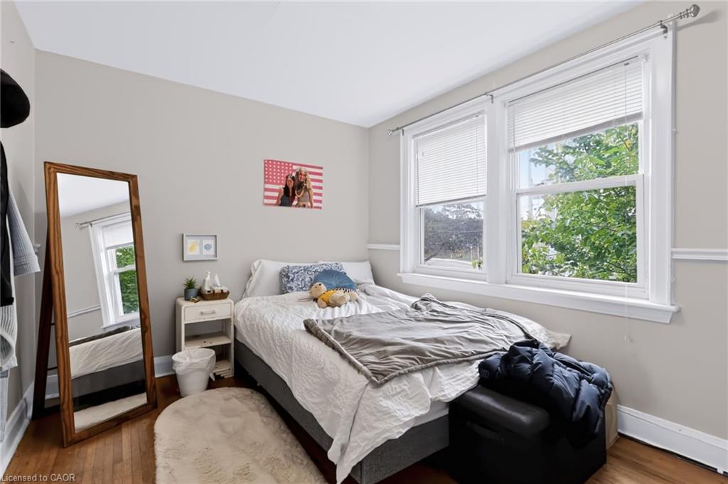 27 Forsyth Avenue S Property Photo 22