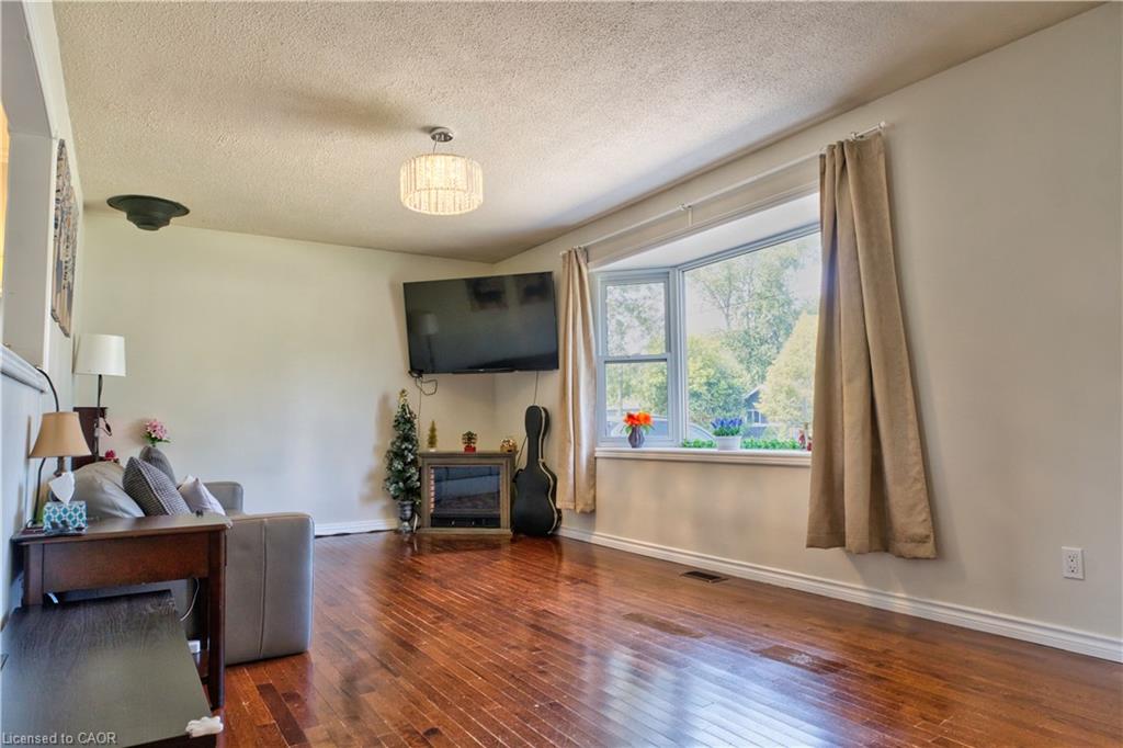 365 Adeline Drive Property Photo 4