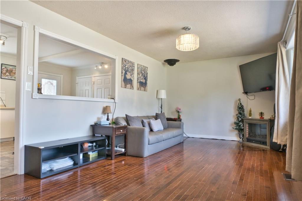 365 Adeline Drive Property Photo 5