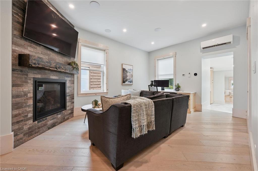 183 Elizabeth Street Property Photo 13