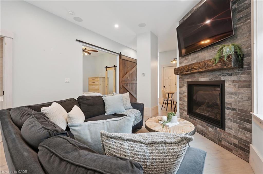 183 Elizabeth Street Property Photo 16