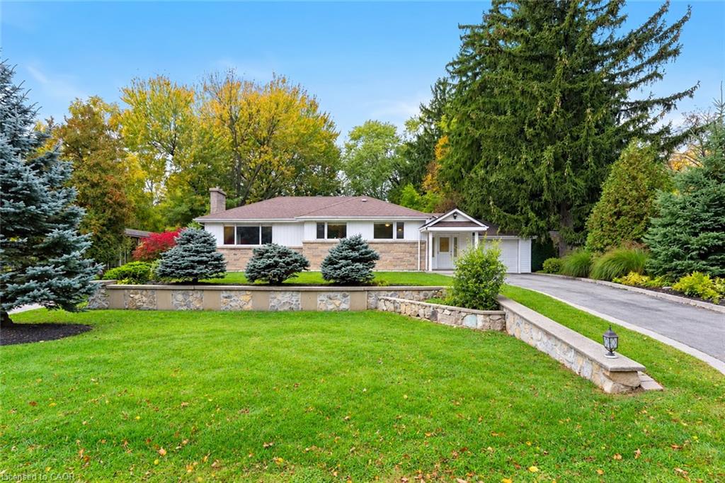 284 Mapledene Drive Property Photo 3