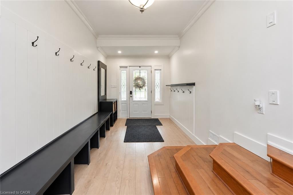 284 Mapledene Drive Property Photo 6