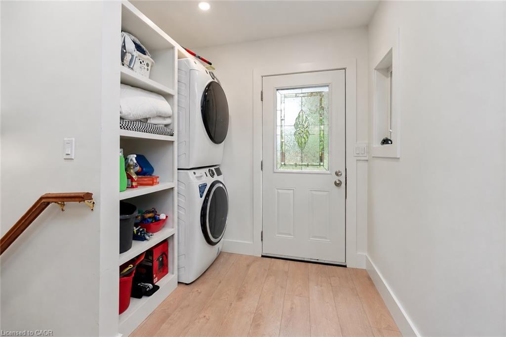 284 Mapledene Drive Property Photo 8