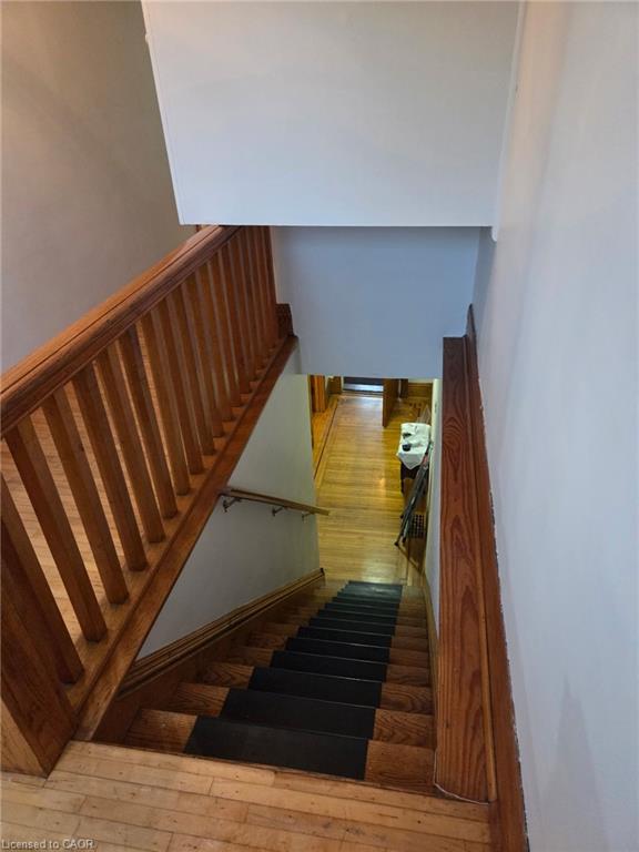 178 Tragina Avenue N Property Photo 10