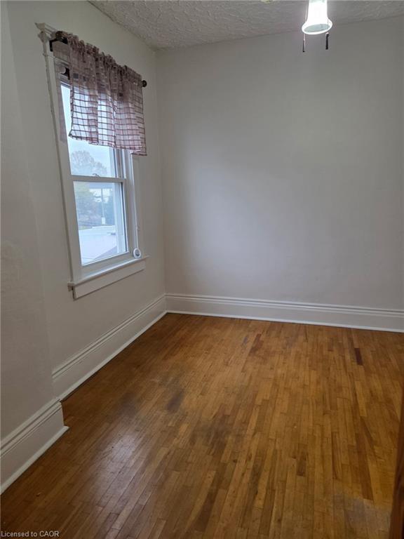 178 Tragina Avenue N Property Photo 12