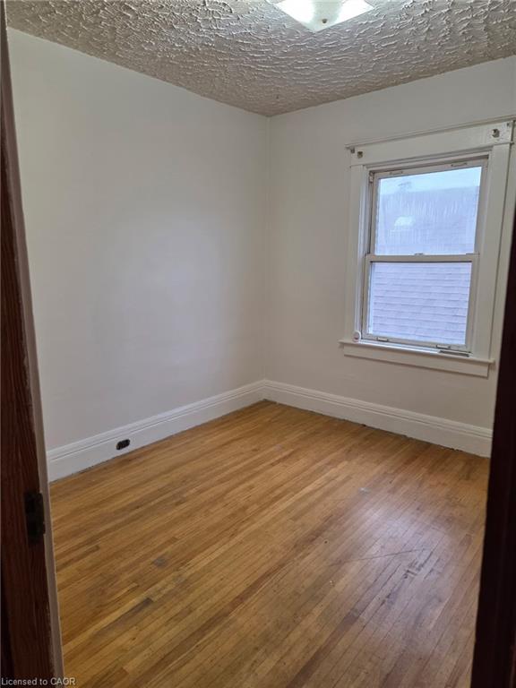 178 Tragina Avenue N Property Photo 13