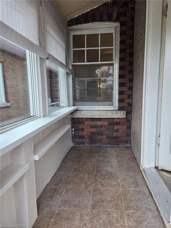 178 Tragina Avenue N Property Photo 21