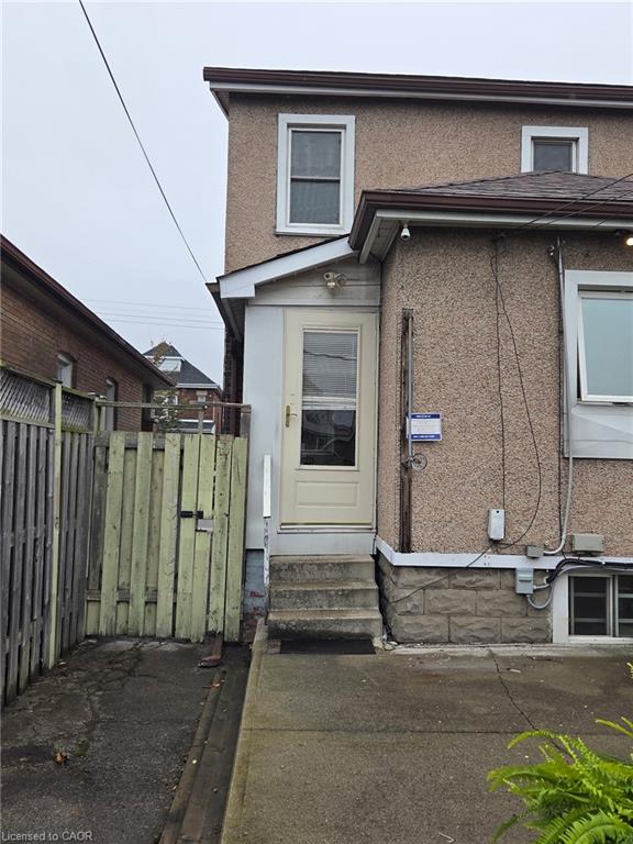 178 Tragina Avenue N Property Photo 23