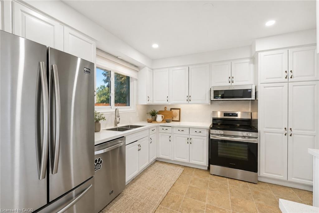 58 Tupper Crescent Property Photo 4