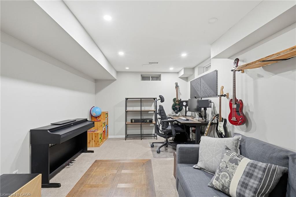 42 Kildonan Crescent Property Photo 35