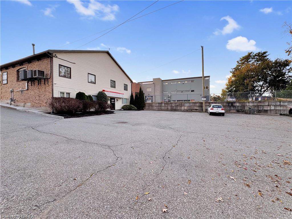 1003-80 Brant Avenue Property Photo 12