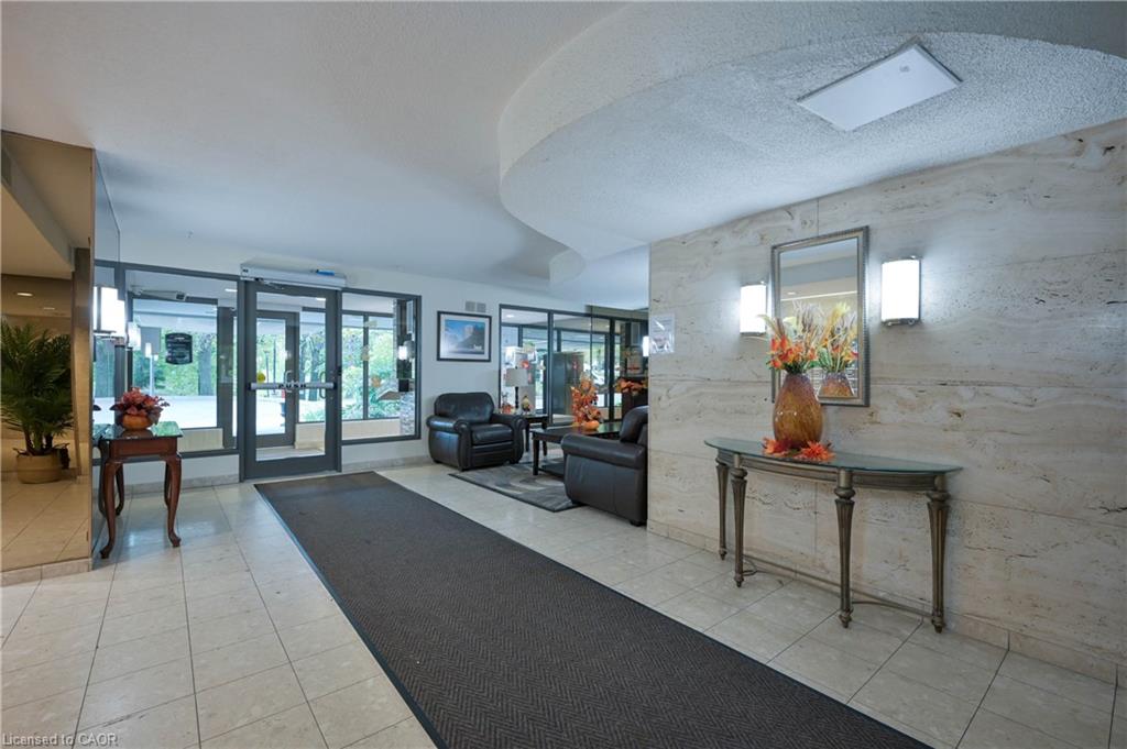 3100 Kirwin Avenue Property Photo 3