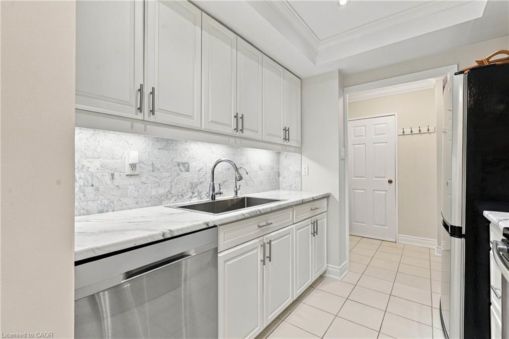 3100 Kirwin Avenue Property Photo 9