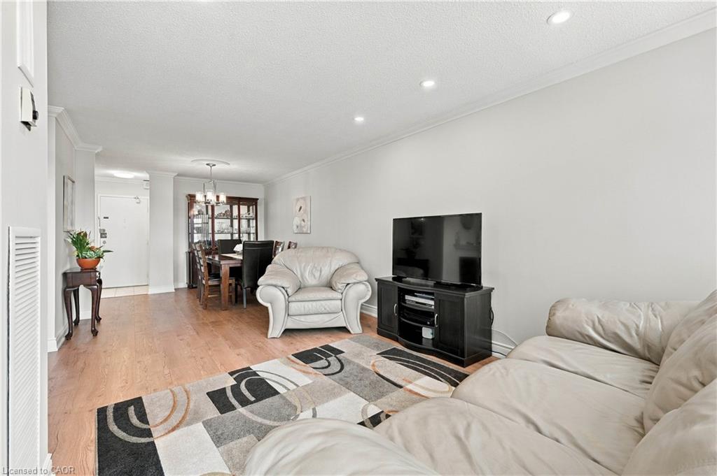 3100 Kirwin Avenue Property Photo 15