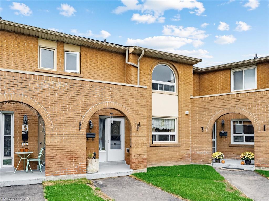 4-1180 Mississauga Valley Boulevard Property Photo 1