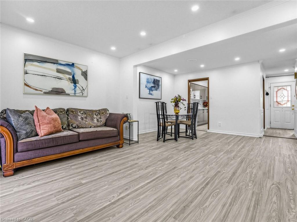 4-1180 Mississauga Valley Boulevard Property Photo 5