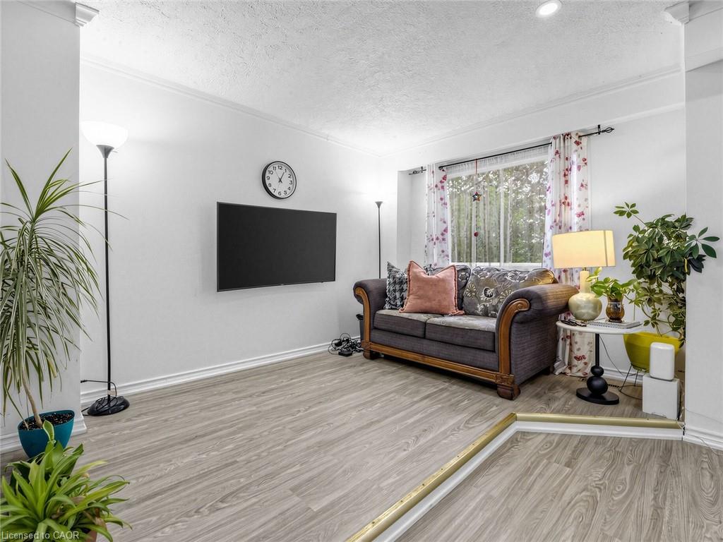 4-1180 Mississauga Valley Boulevard Property Photo 6
