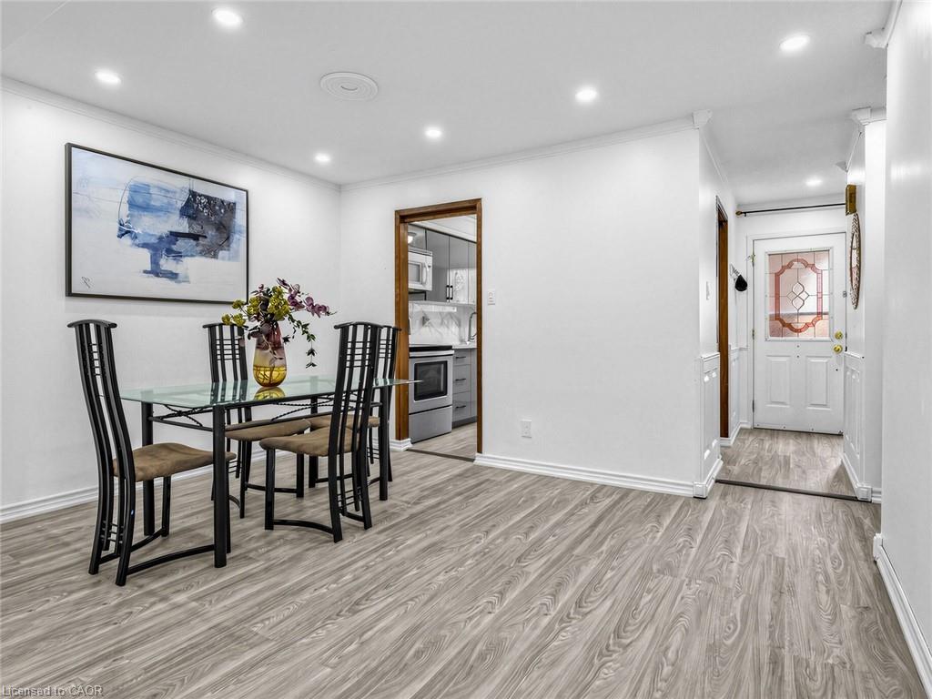 4-1180 Mississauga Valley Boulevard Property Photo 9