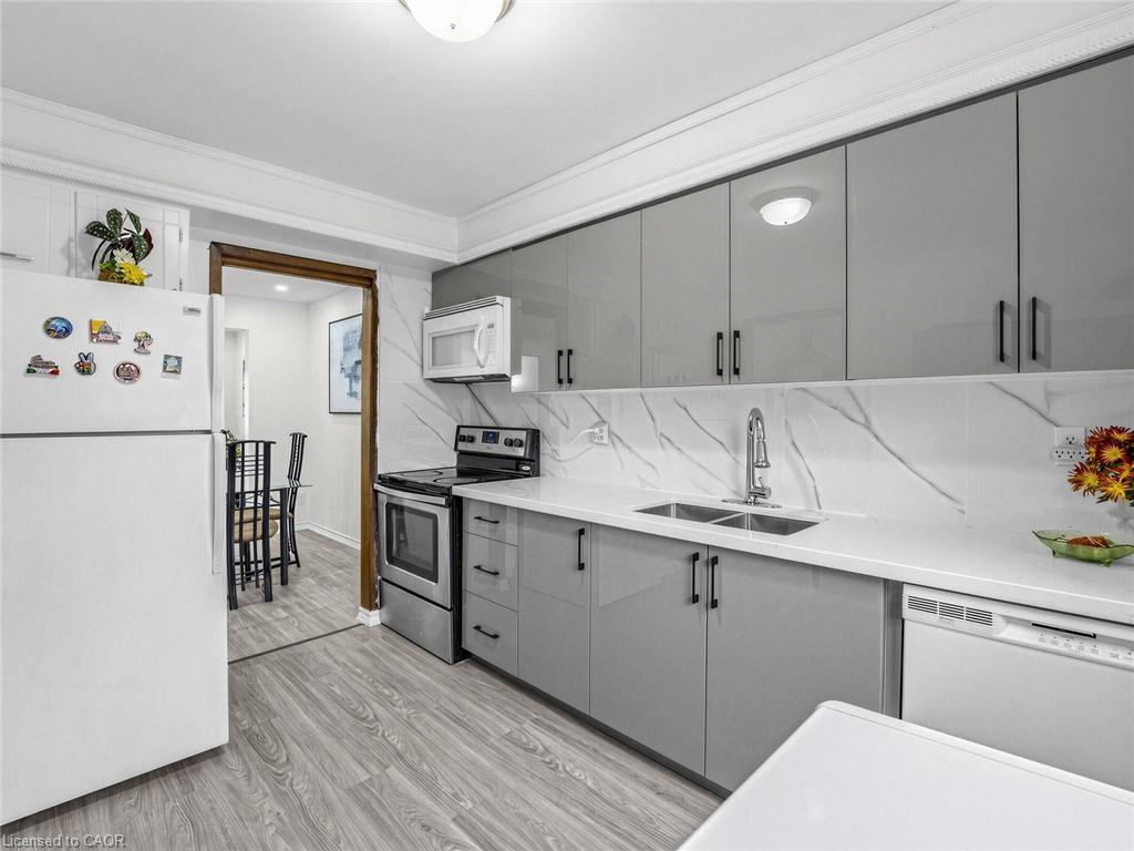 4-1180 Mississauga Valley Boulevard Property Photo 12