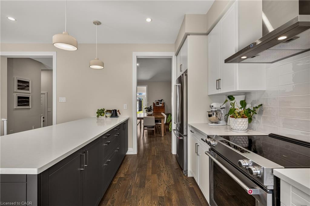 226 Midland Place Property Photo 11