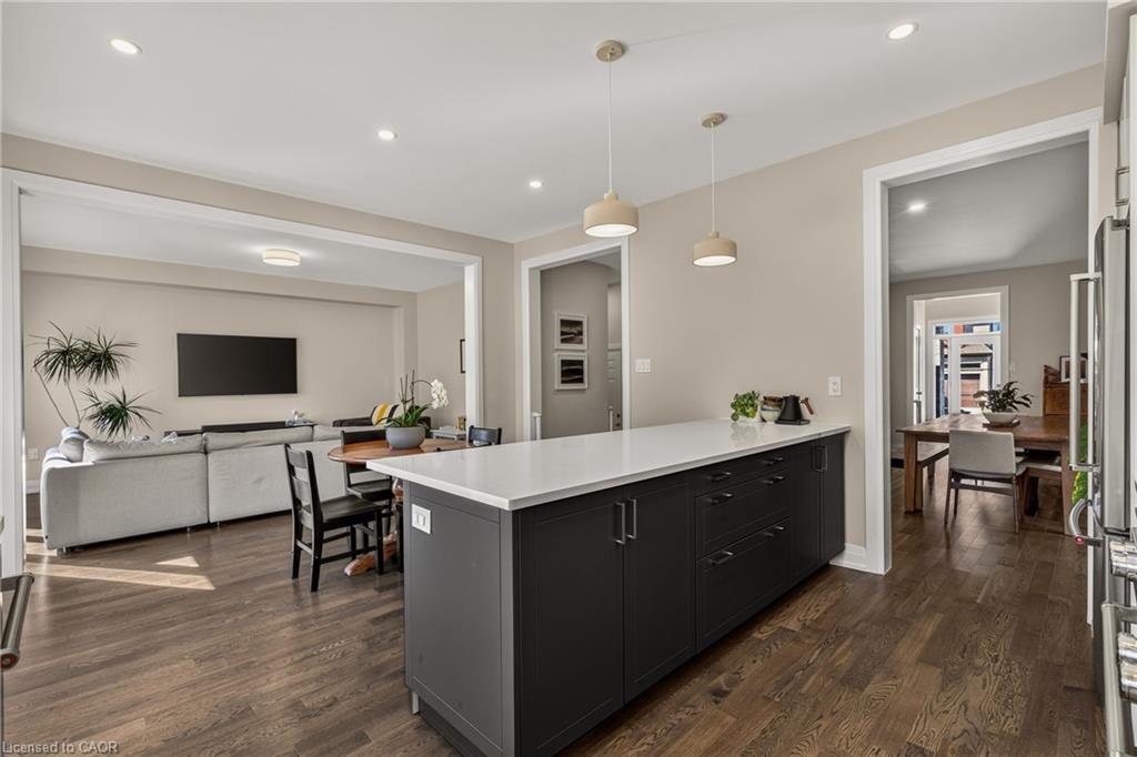 226 Midland Place Property Photo 12