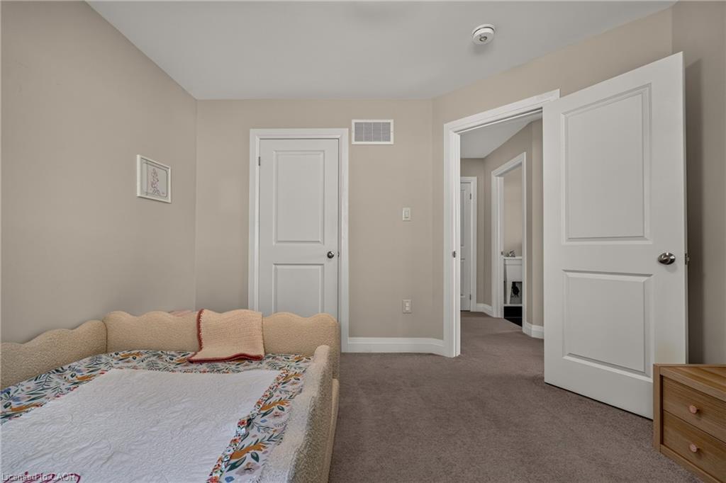 226 Midland Place Property Photo 20