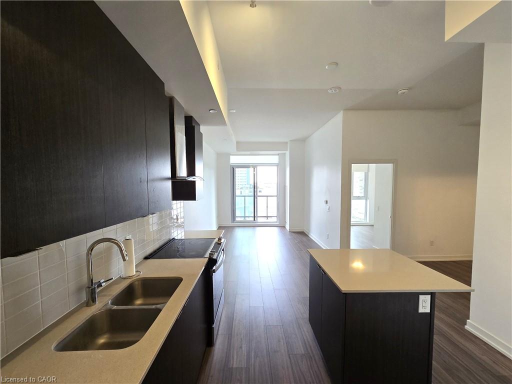 415-55 Duke Street W Property Photo 9