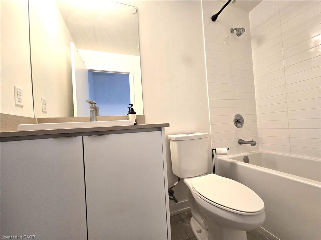 415-55 Duke Street W Property Photo 18