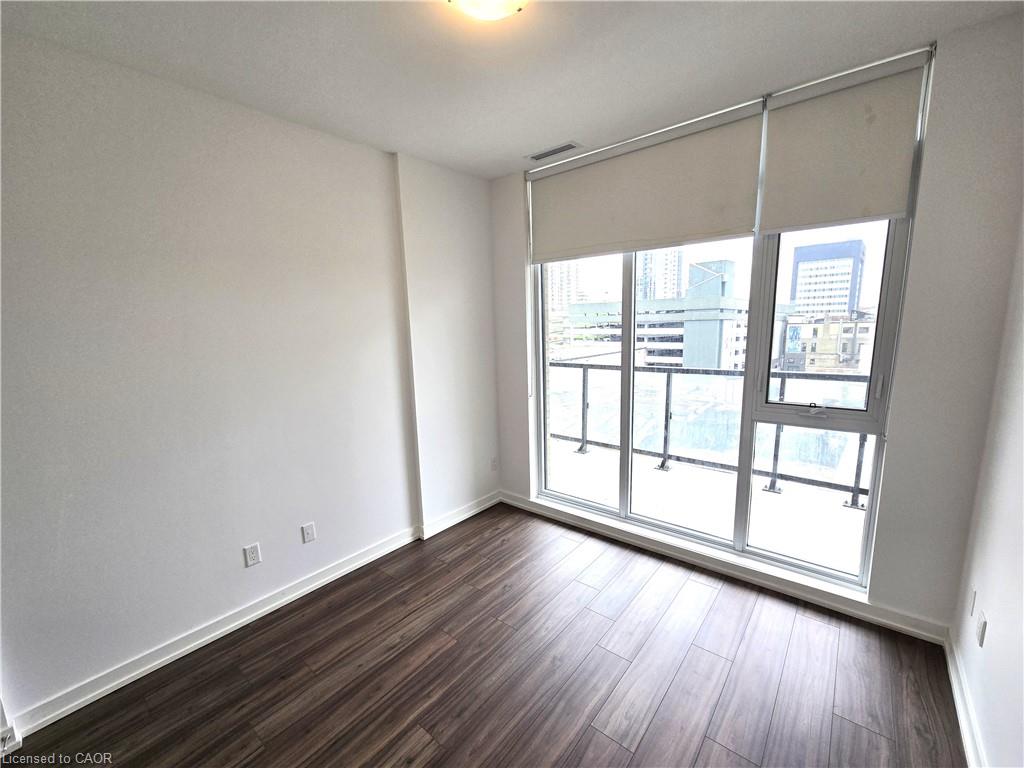 415-55 Duke Street W Property Photo 21