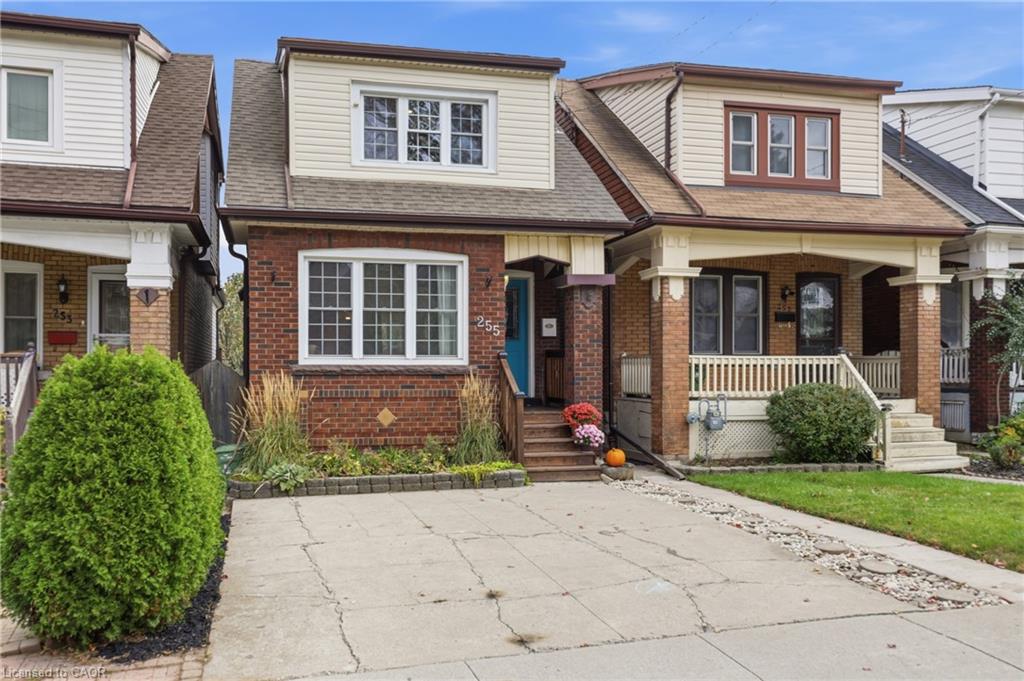 255 Ottawa Street S Property Photo 4