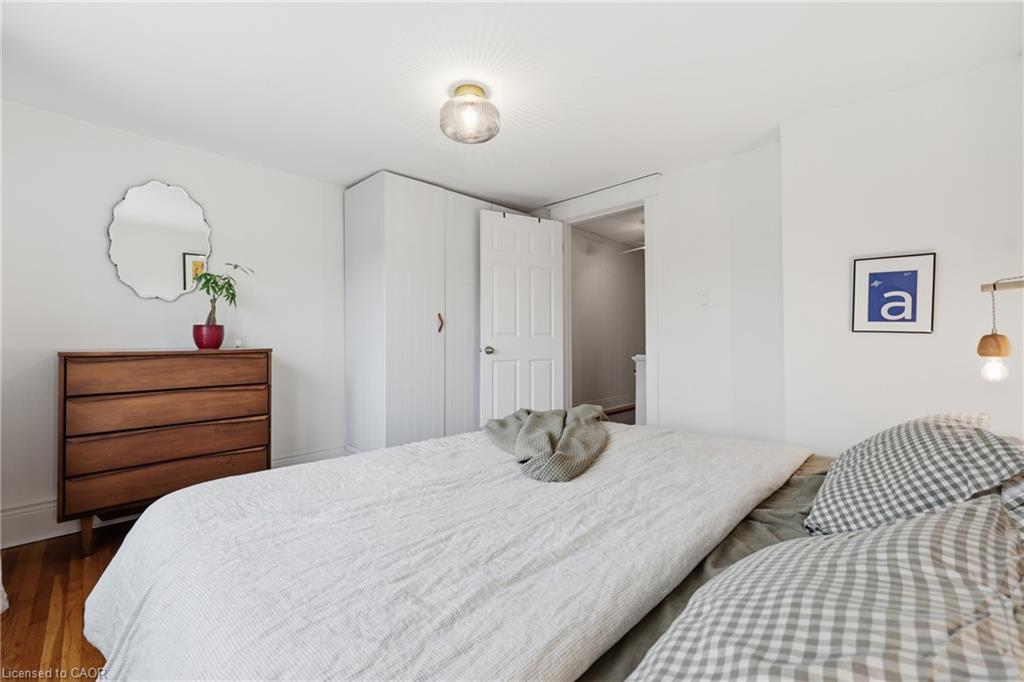255 Ottawa Street S Property Photo 18