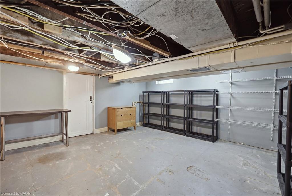 255 Ottawa Street S Property Photo 26