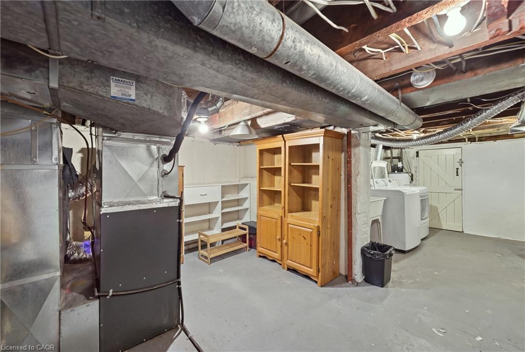 255 Ottawa Street S Property Photo 27