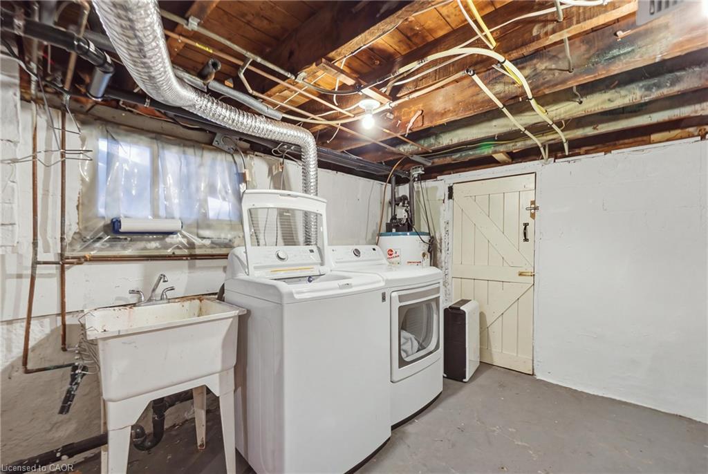255 Ottawa Street S Property Photo 28