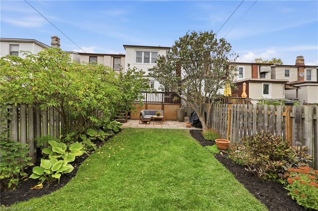 255 Ottawa Street S Property Photo 34