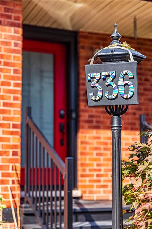 336 Jackson Street W Property Photo 4