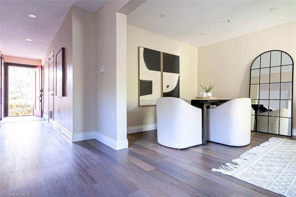 336 Jackson Street W Property Photo 8