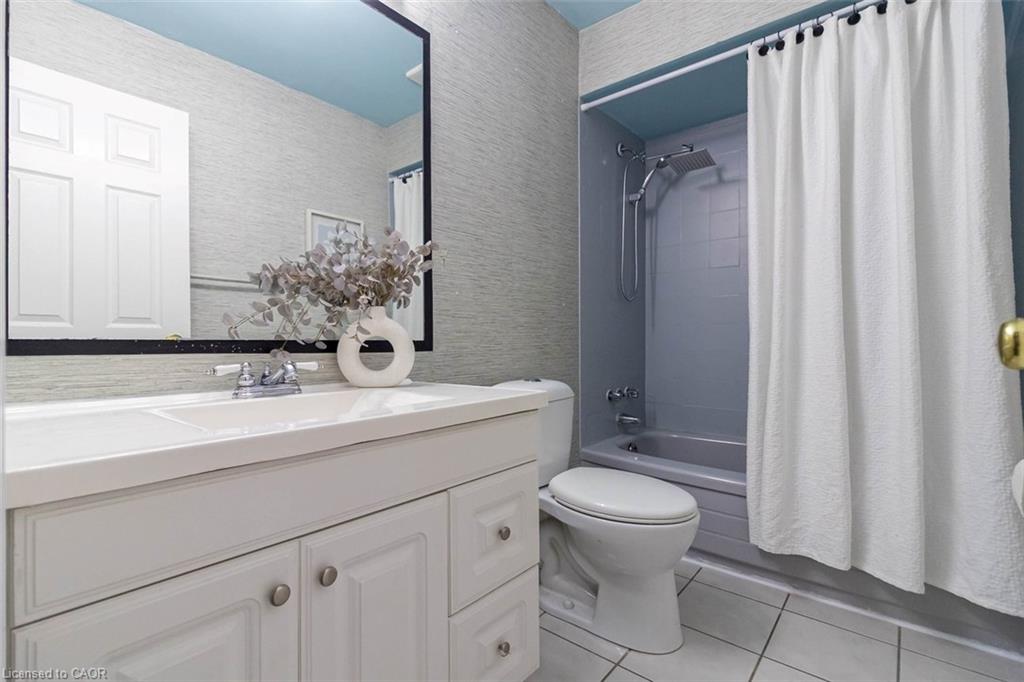 336 Jackson Street W Property Photo 28