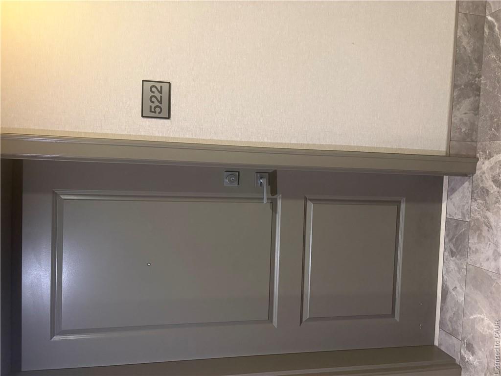 522-125 Shoreview Place Property Photo 5