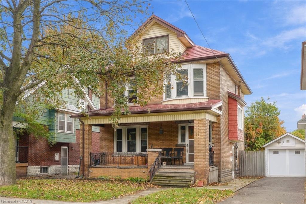 58 Connaught Avenue S Property Photo 3