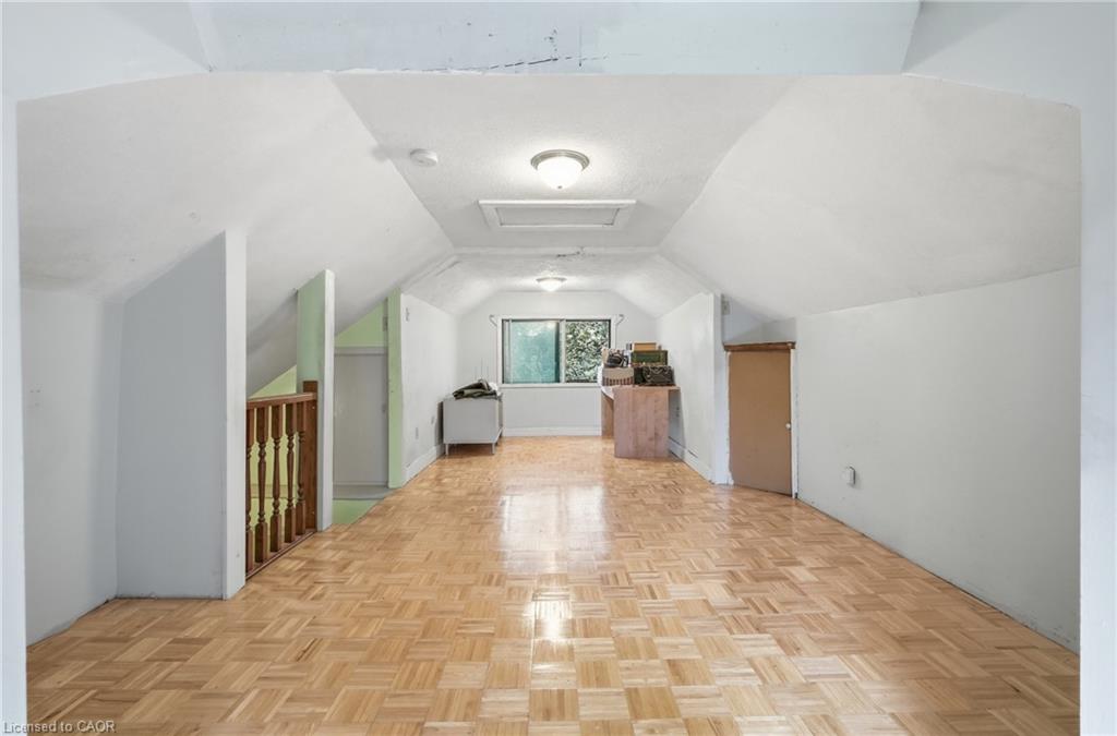 58 Connaught Avenue S Property Photo 35