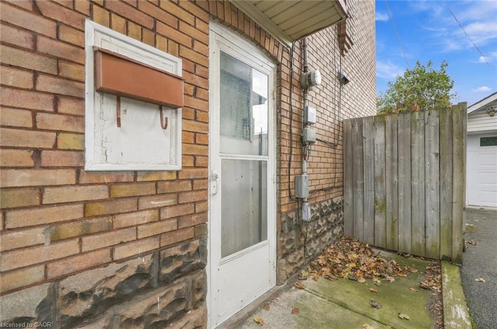 58 Connaught Avenue S Property Photo 48