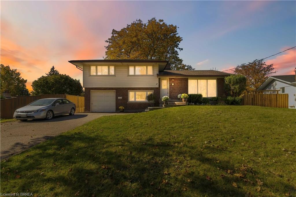 47 Evergreen Crescent Property Photo 1
