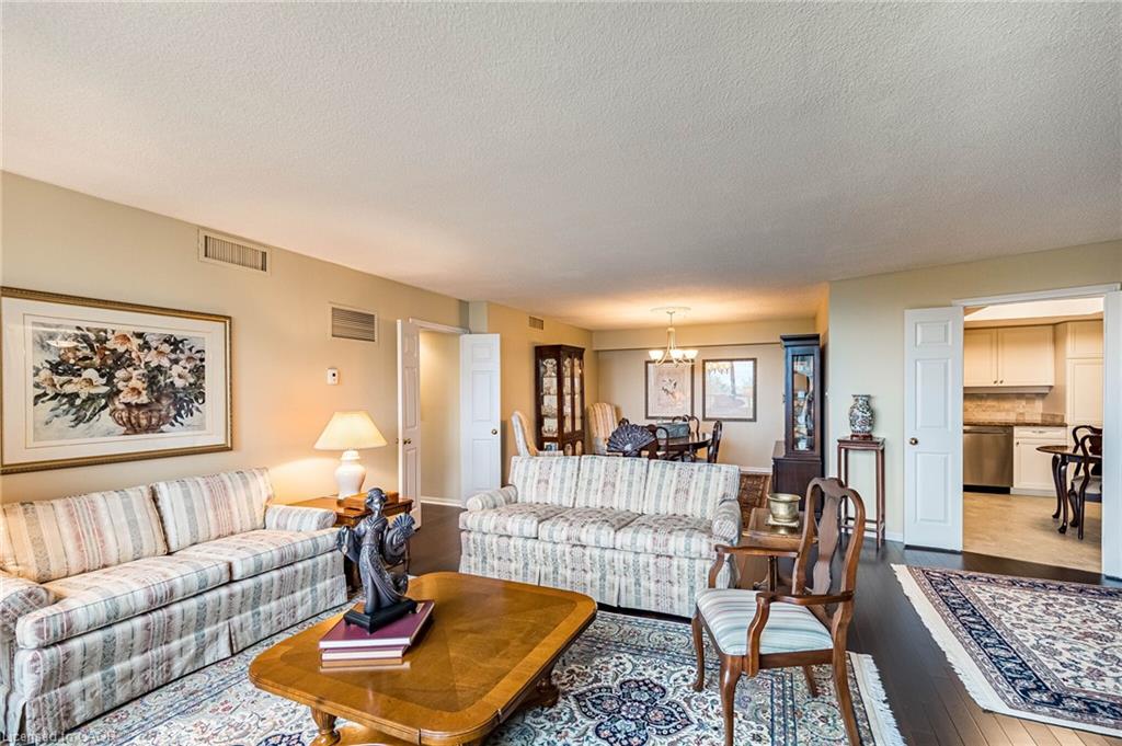 710-1240 Marlborough Court Property Photo 14