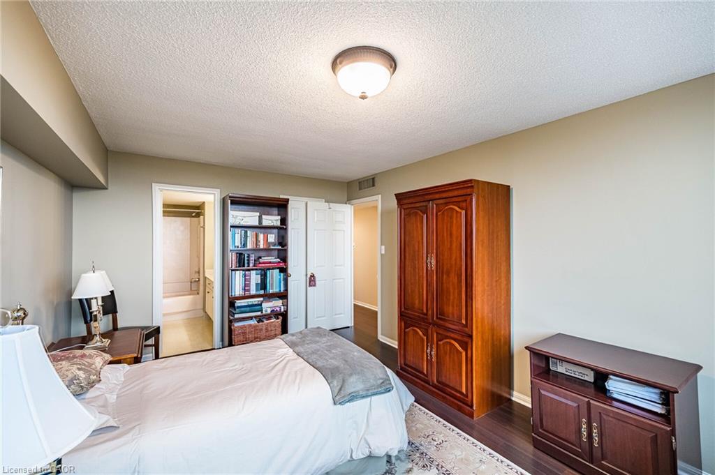 710-1240 Marlborough Court Property Photo 33